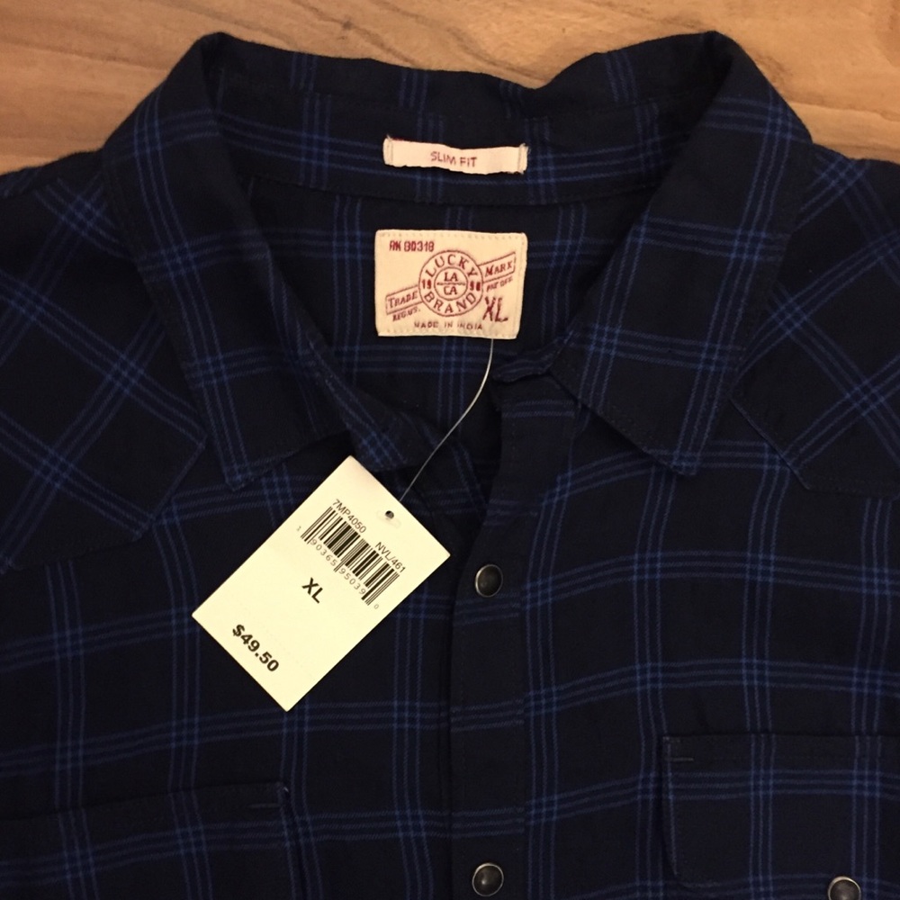 Sold! NWT! Lucky Brand Slim Fit Short Sleeve Shirt - Picture 2 of 8
